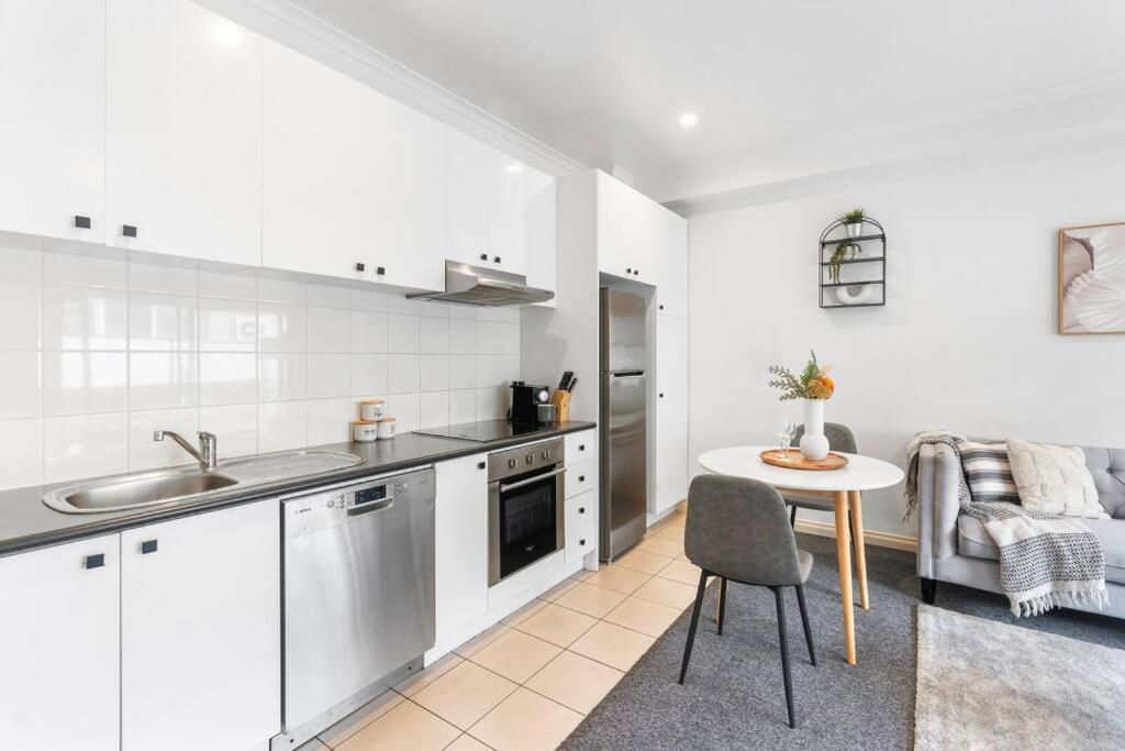 Cozy 1 Bedder In St Kilda With Balcony Apartment Melbourne Luaran gambar