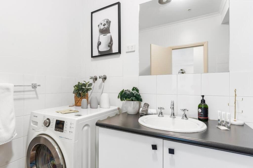 Cozy 1 Bedder In St Kilda With Balcony Apartment Melbourne Luaran gambar