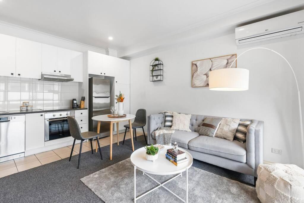 Cozy 1 Bedder In St Kilda With Balcony Apartment Melbourne Luaran gambar